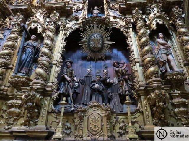 detalle-interior-iglesia-de-san-francisco-oporto